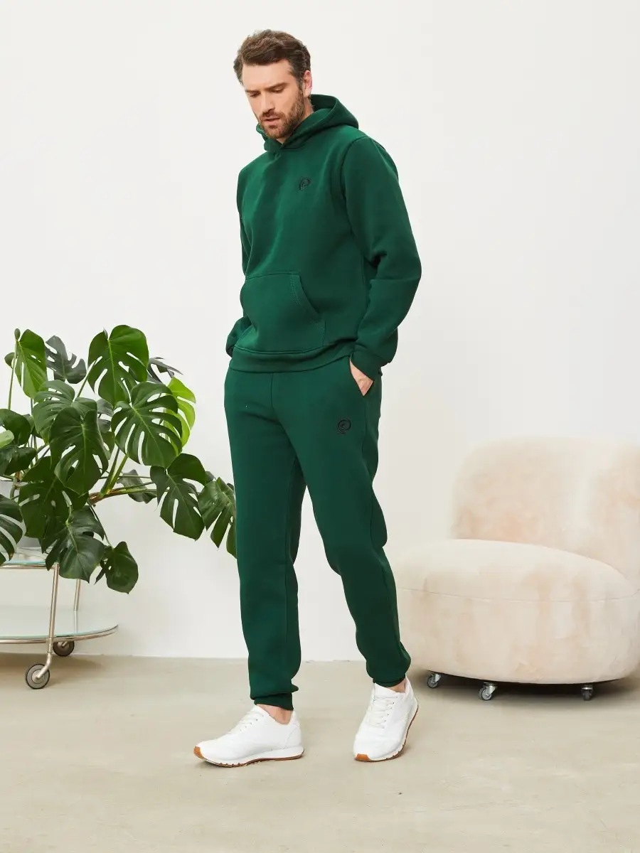 Зеленый спортивный костюм мужской
